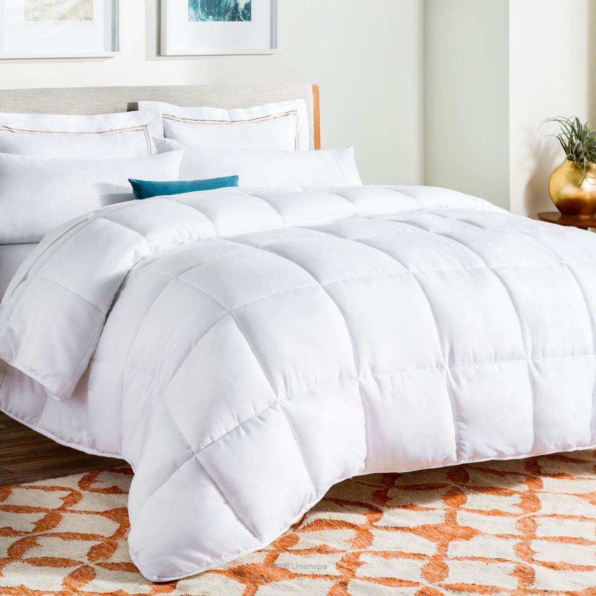 Linenspa White Goose Down Alternative Comforter